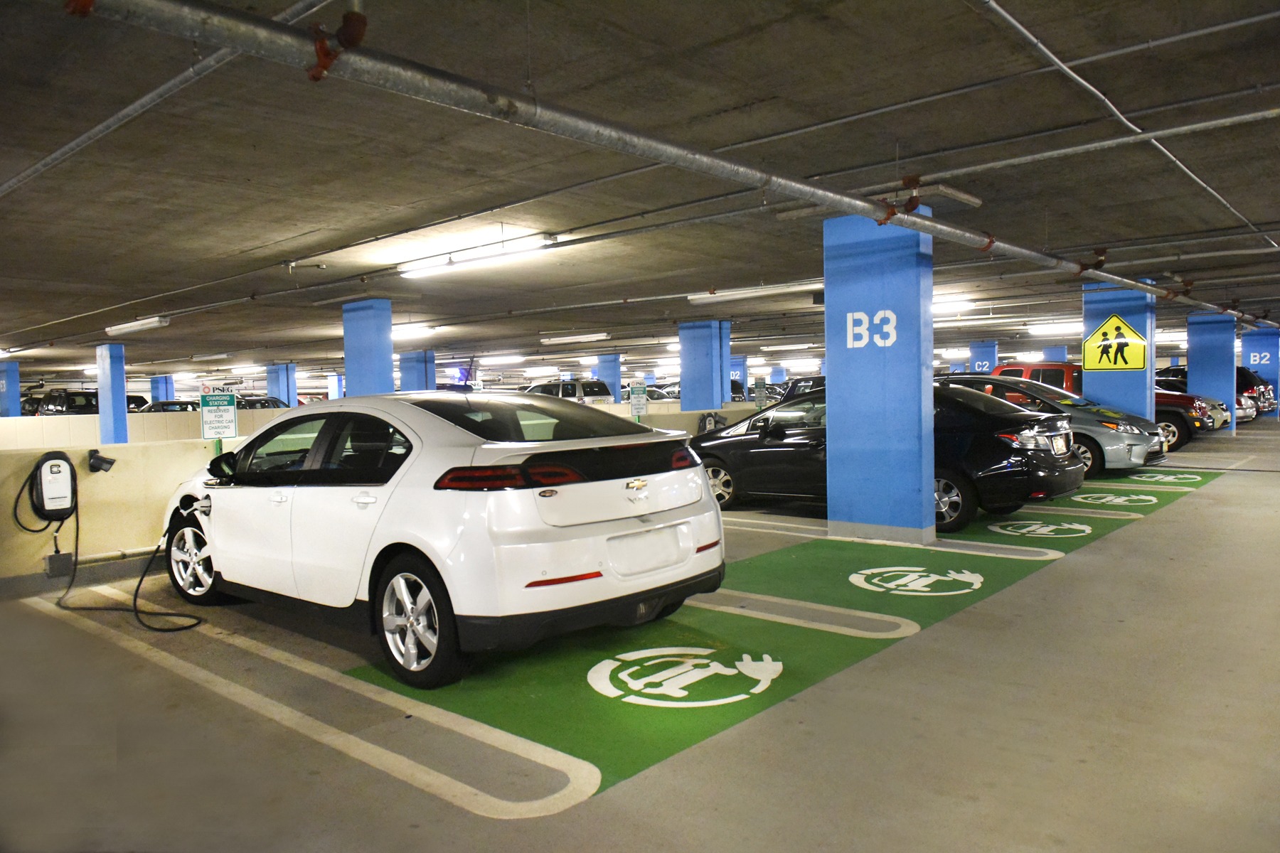 Workplace Charging at Valley Hospital
