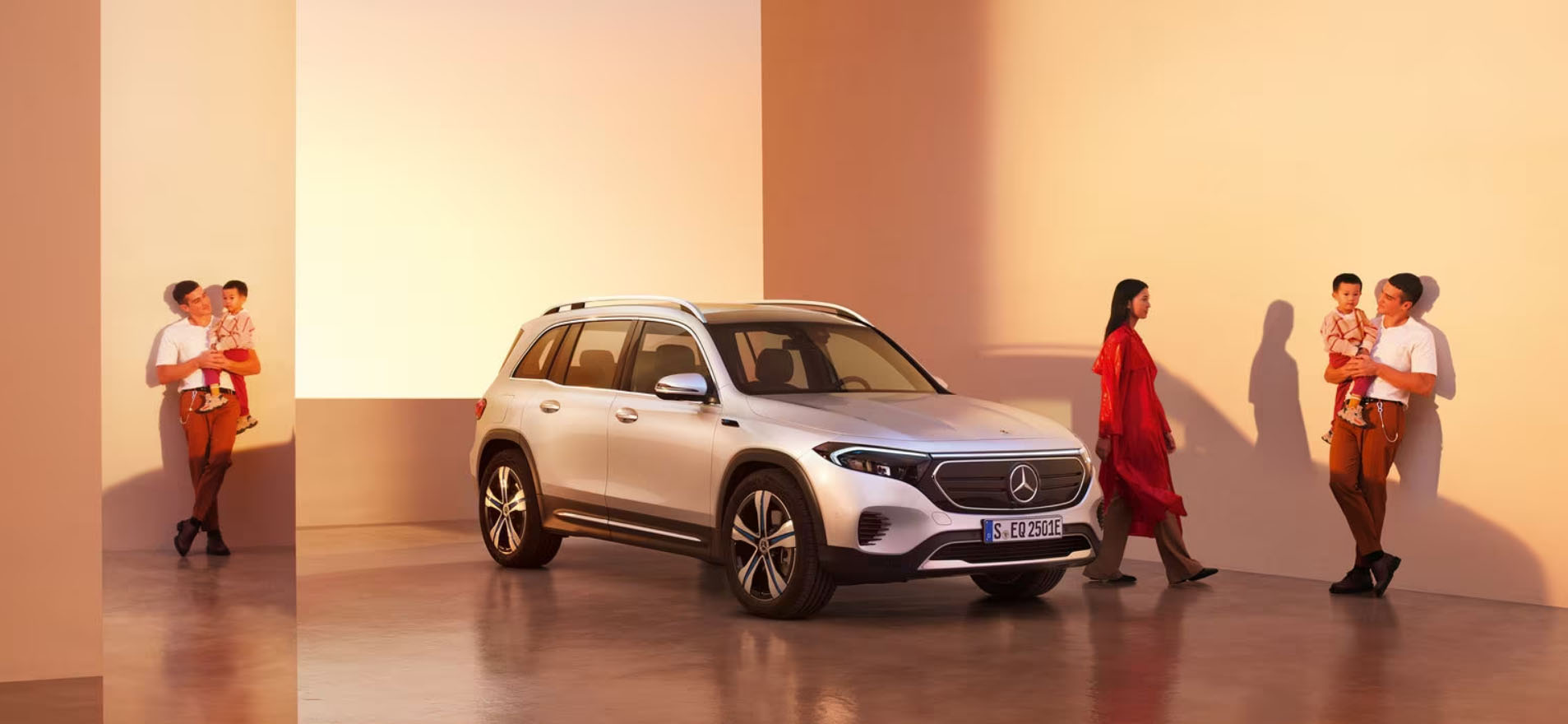 MERCEDES-BENZ EQB 260