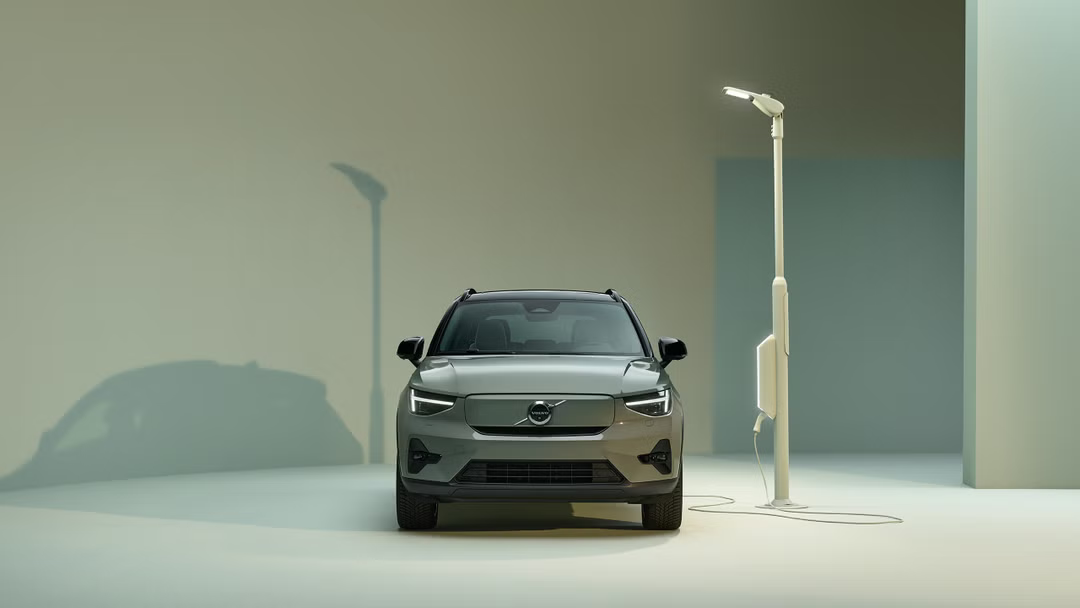 xc40-bev-gallery-1-16x9