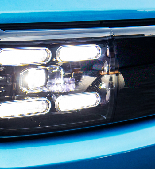 Automatic-LED-Projector-Headlamps-with-Quad-DRLs