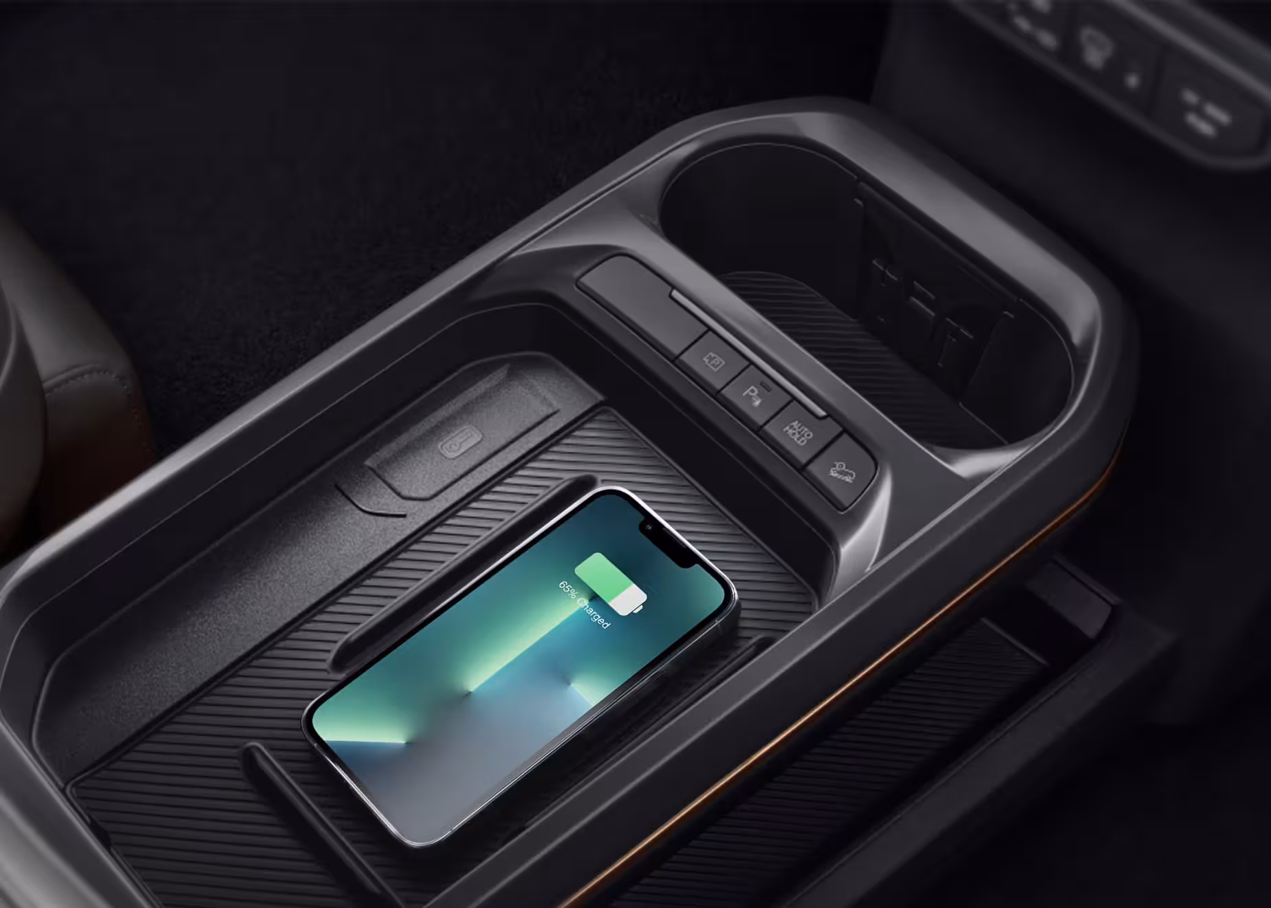 Kia EV5 wireless charging pad